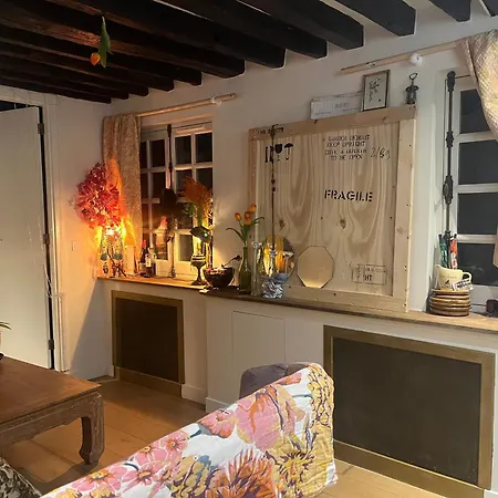 Apartment Cosy Dans Le Marais *